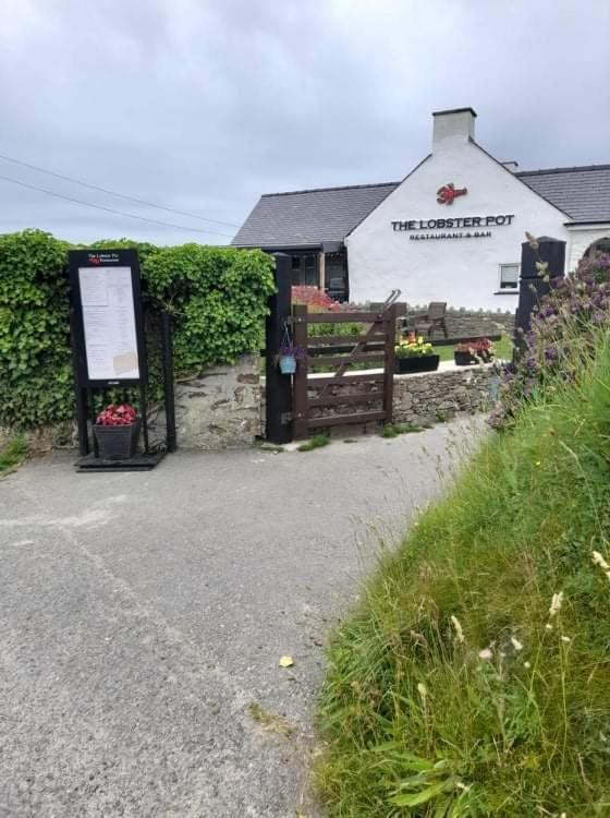The Lobster Pot Cottage Church Bay Llanrhyddlad 외부 사진